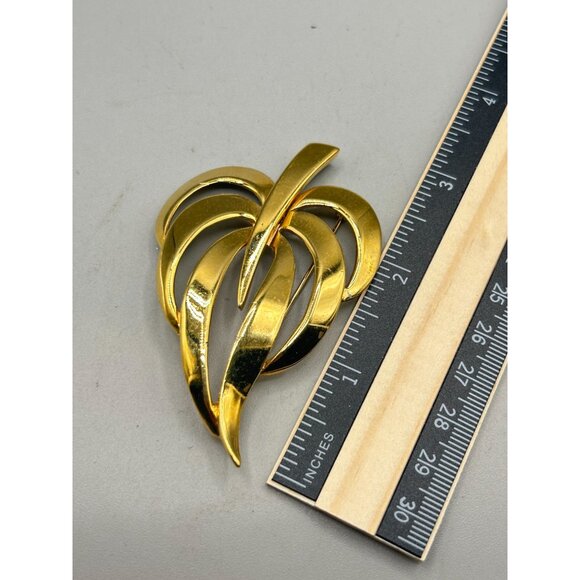 Vintage Napier Brooch Gold Tone Openwork Palm Leaf Shiny Metal Monstera Leaf Pin - Picture 6 of 6
